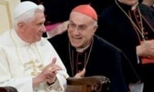 l43 ratzinger bertone 130213161739 medium 300x200 1