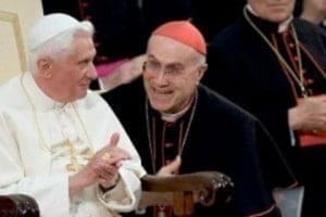 l43 ratzinger bertone 130213161739 medium 300x200 1