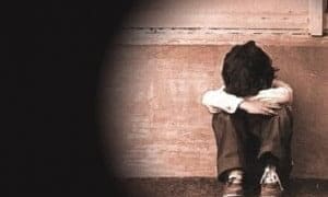 bambini violenza maltrattamenti abusi 300x199 1