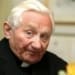 georg ratzinger 042005jpg cb2c43fa58dc70c4 large 300x199 1