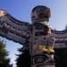 VI IT ART 41490 canada totem lapresse