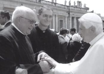 199el papa y el padre buela 1 e1498735769938