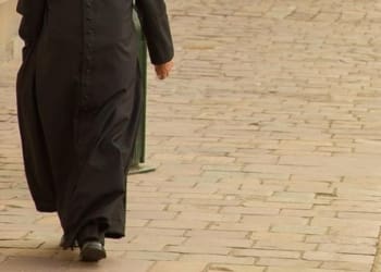 priest 1713035 960 720 kzIE U11012519262541n1B 1024x576@LaStampa.it