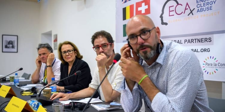 La conferenza stampa di giovedi