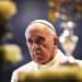 papa francesco pensa alla scomunica per mafiosi e corrotti