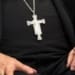 prete pedofilia pedofilo sacerdote 2 735x400 1