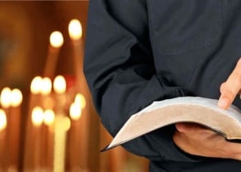19584916sacerdote 2