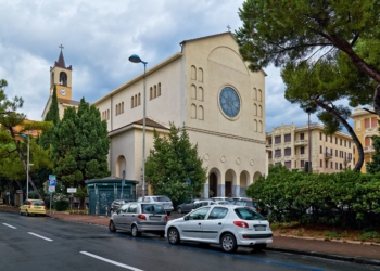 Chiesa di Santa Teresa del Bambin Gesu panoramio scaled 1