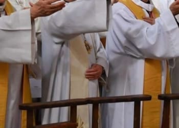 0005CBFB pedofilia chiesa