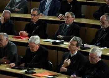 6309170 1731 pedofilia chiesa francia