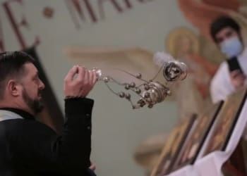 Pedofilia nella Chiesa portoghese, il report: 'Almeno 4.815 vittime'