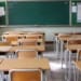 classe banchi vuoti a scuola 2 2 3