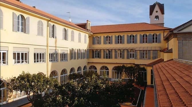 monastero visitazione sanremo giardino interno 102761