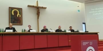 INFOVATICANA 40 813x600 1